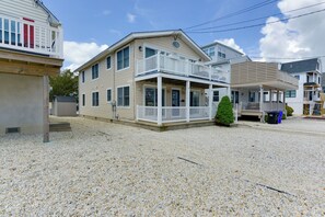 Apartment (3 Bedrooms) | Interior - Avalon Vacation Rental w/ Porch & Grill! (Avalon)