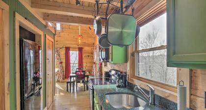 Beech Mountain Cabin w/ 180° Views: Near Hiking!
