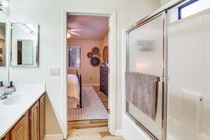 منزل (3 Bedrooms) | المنشأة من الداخل