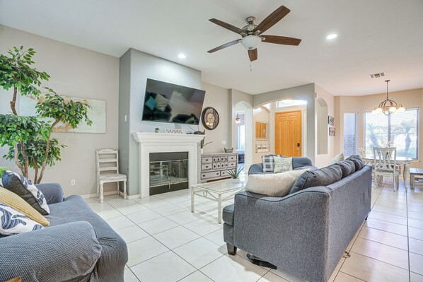 House (4 Bedrooms) | Interior