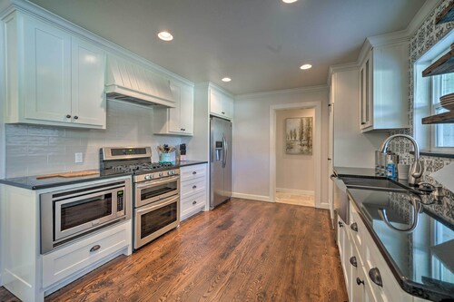 Elegant NW Oklahoma City Home w/ Spacious Yard