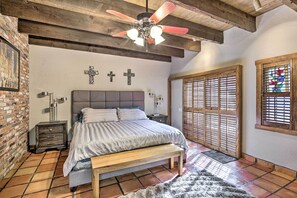 Interior - Elegant El Paso Condo ~ 10 Mi to Downtown! (El Paso)