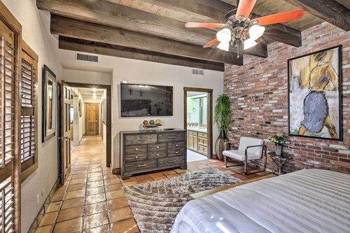 Elegant El Paso Condo ~ 10 Mi to Downtown!