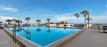 Private Beach Access: Hudson Resort Condo!