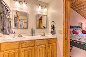 House (3 Bedrooms) | Interior - Mountain Cabin w/ Fire Pit, Walk to Golf & Fishing (Vilas)