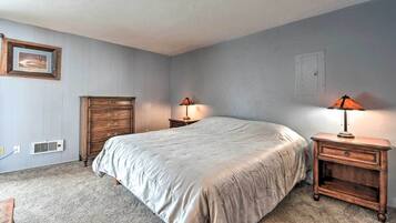 2 bedrooms, bed sheets