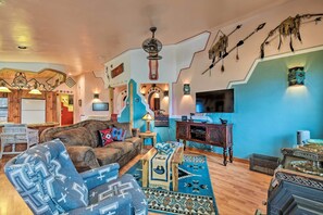 House (2 Bedrooms) | Interior - Taos Area Escape on 1.5 Acres: Panoramic Mtn Views (El Prado)