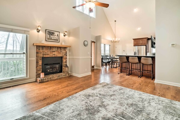 House (4 Bedrooms) | Interior - Nashville Area Family Getaway w/ Private Pool! (Pegram)