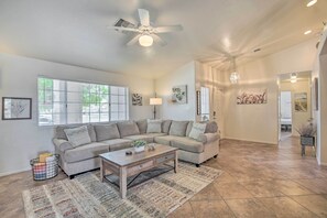 House (4 Bedrooms) | Interior