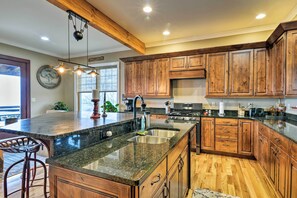 Rumah (4 Bedrooms) | Interior