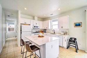 House (3 Bedrooms) | Interior - Flagstaff-area Family Home w/ Hot Tub & Patio (Bellemont)