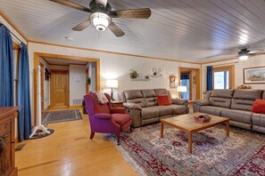 Interior - Creekside Family Retreat by Waterfalls & Hiking! (Sapphire)