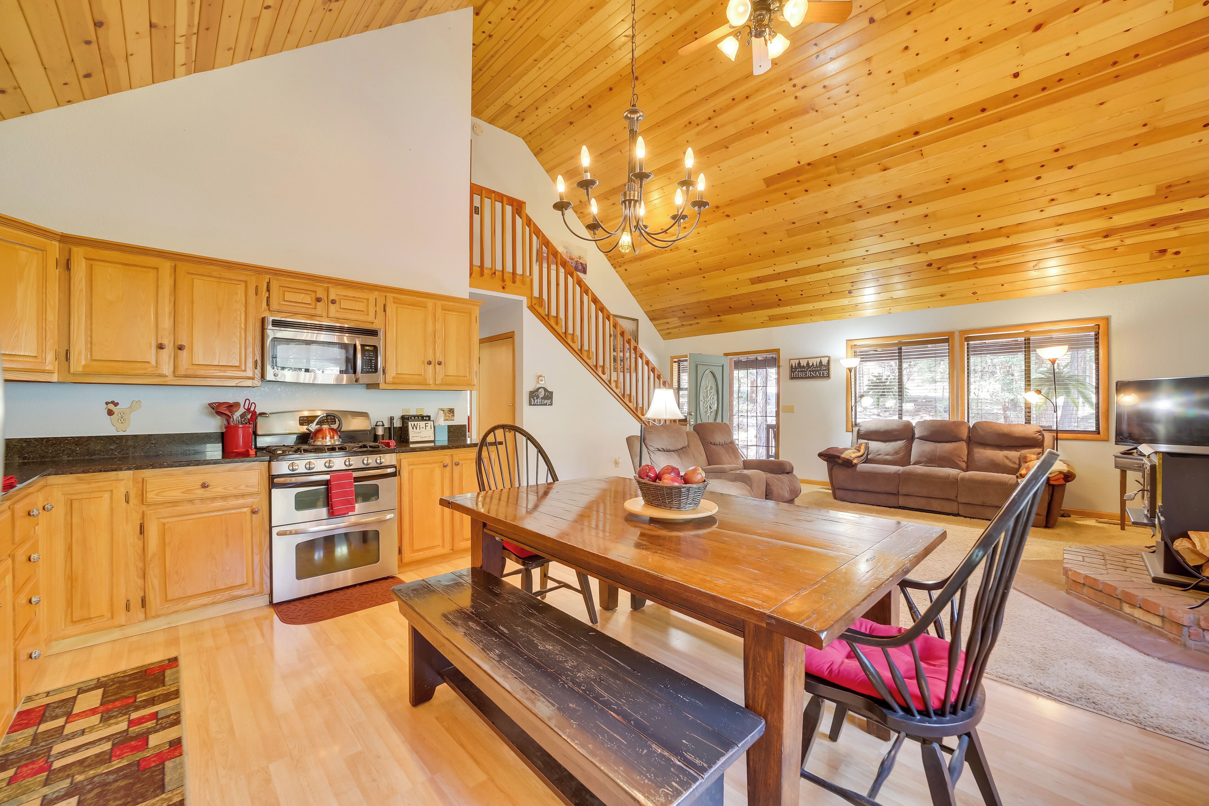 House (4 Bedrooms) | Interior