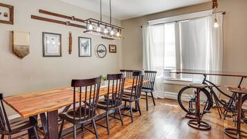 House (3 Bedrooms) | Dining