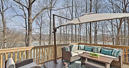 Pristine Lake Barkley Escape w/ Deck, Porch & Bar!