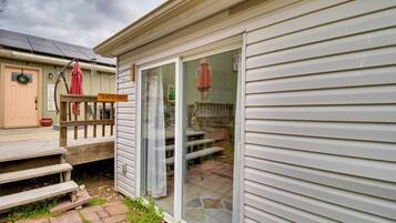 House (1 Bedroom) | Interior