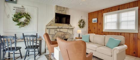 House (1 Bedroom) | Front of property