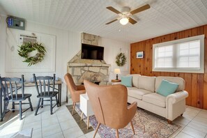 House (1 Bedroom) | Front of property