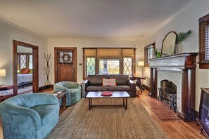 House (4 Bedrooms) | Front of property