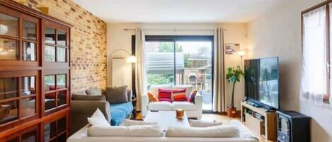 Smart TV, video games, foosball, table tennis