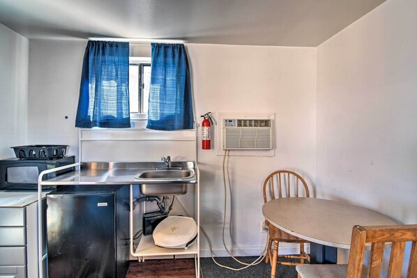 Apartment (0 Bedroom) | Interior