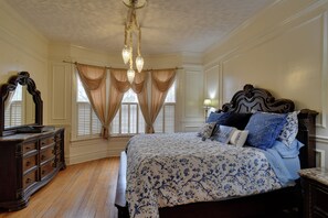 House (4 Bedrooms) | Interior - Historic Hot Springs Home < 1 Mi to Oaklawn! (Hot Springs)