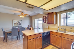 Interior - 1 Mi to Boat Launch: Lake Havasu City Home w/ View (Lake Havasu City)