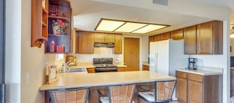 1 Mi to Boat Launch: Lake Havasu City Home w/ View