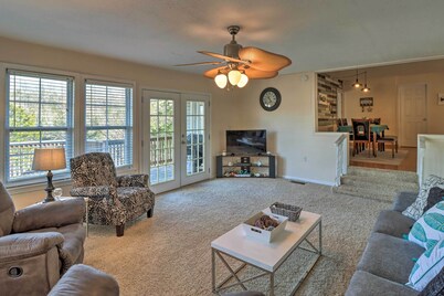 Fisherman-friendly Bull Shoals Escape on Lakefront