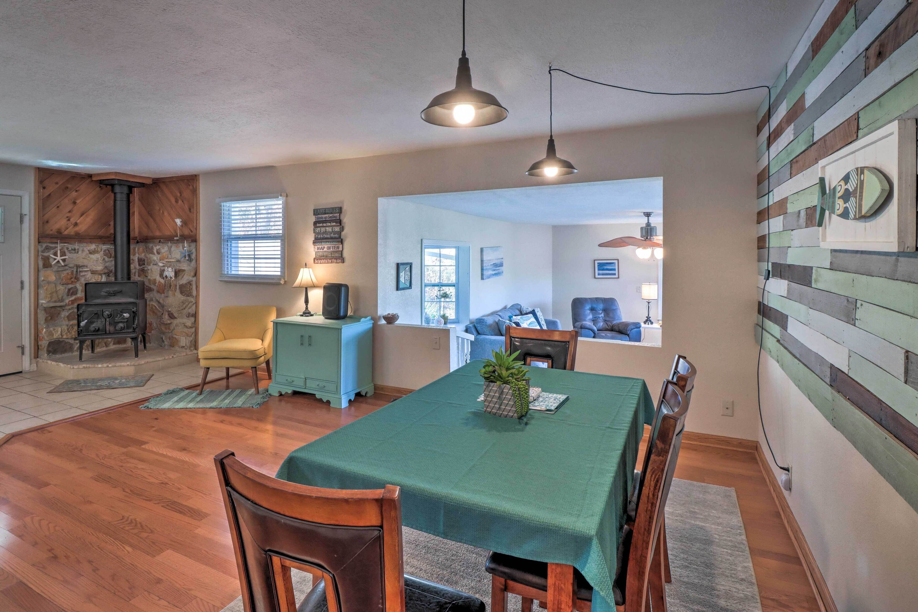 House (3 Bedrooms) | Interior