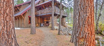 Ashland Lodge w/ Lake Views & Game Room Loft