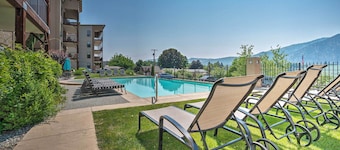 Lake Chelan Condo, Walk to Brewery & Wineries