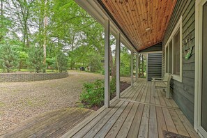 Interior - Upscale Family Retreat w/ Fire Pit, Walk to Beach! (Union Pier)
