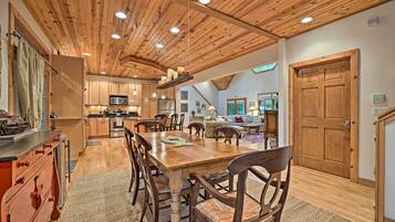 Cottage (4 Bedrooms) | Interior