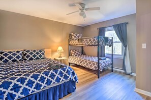 House (5 Bedrooms) | Interior
