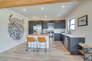 House (2 Bedrooms) | Interior