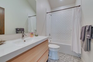 House (2 Bedrooms) | Interior - Quiet Alpine Hideaway w/ Panoramic Mountain Views! (Alpine)