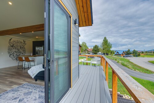 Quiet Alpine Hideaway w/ Panoramic Mountain Views!