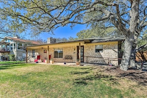 House (3 Bedrooms) | Interior - Pet-friendly Austin Home w/ Private Hot Tub! (Austin)