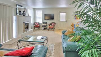 ํ์ฐ์ค (2 Bedrooms) | ๋ด๋ถ