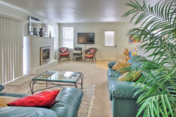 House (2 Bedrooms) | Interior - Serene Bungalow-style Home in Point Reyes Station! (Point Reyes Station)