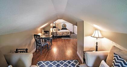 Spacious & Stunning Cleveland Getaway on 1 Acre