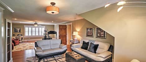 House (4 Bedrooms) | Interior