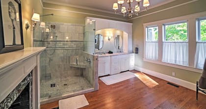 Spacious & Stunning Cleveland Getaway on 1 Acre