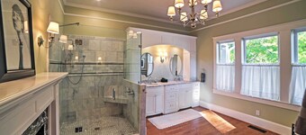 Spacious & Stunning Cleveland Getaway on 1 Acre