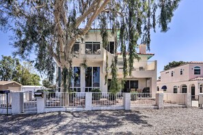 House (4 Bedrooms) | Interior - Amenity-packed Home w/ Hot Tub & River Views! (Bullhead City)