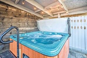 Interior - Mountain Escape - 7 Miles to Mission Ridge Resort! (Wenatchee)