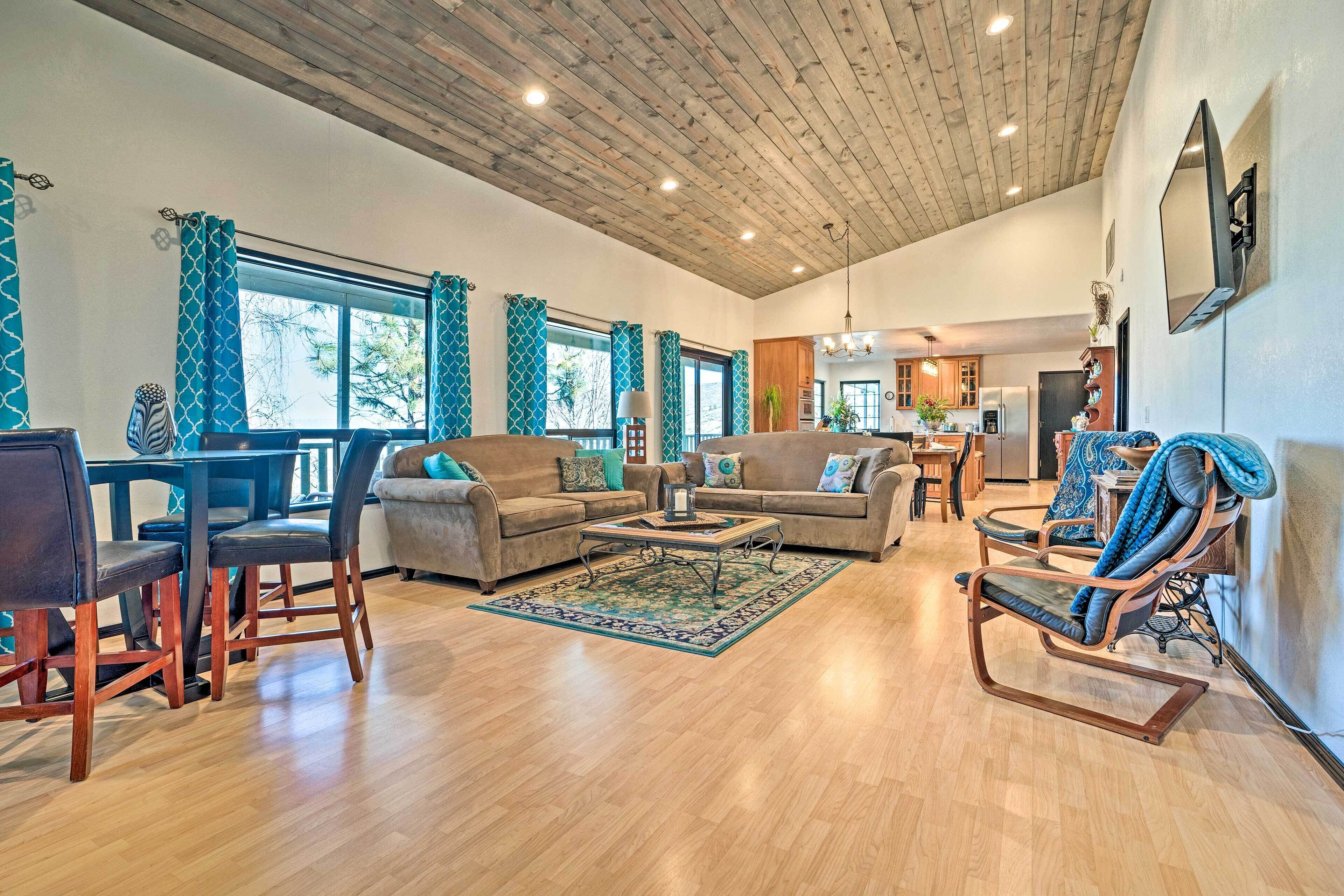 House (2 Bedrooms) | Interior