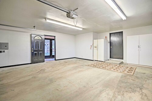 Mountain Escape - 7 Miles to Mission Ridge Resort!