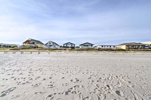 Pet-friendly Second Row House Steps to Beach!
